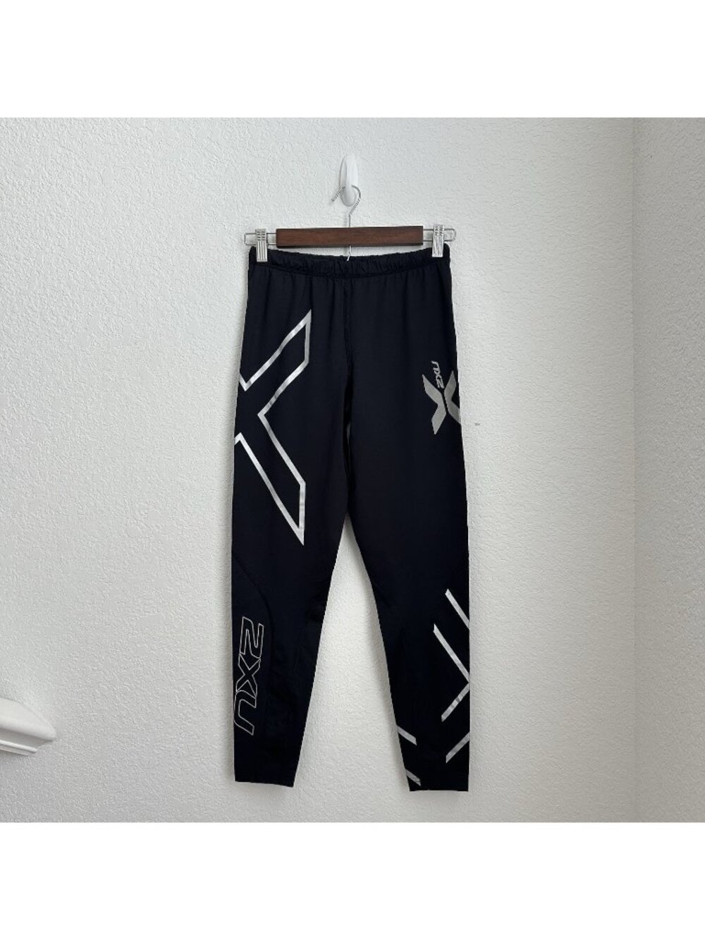 2XU Elite Wind Defence Compression Running Leggings Women’s Size L Black